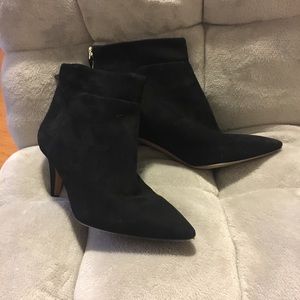 *SOLD* Nine West Suede Ankle Boots